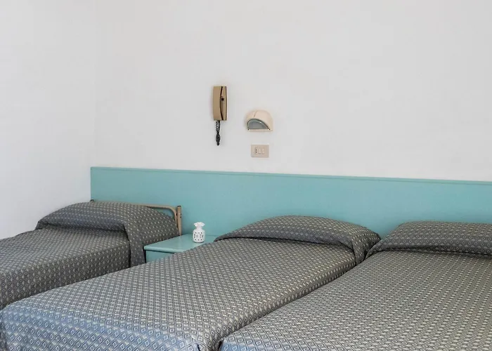 Quarto triplo económico